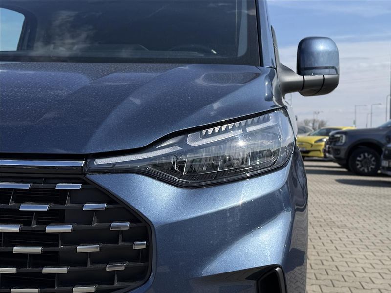 Ford Tourneo Custom 2,0 EcoBlue 125 kW Titanium L2 - fotka 9 z 32