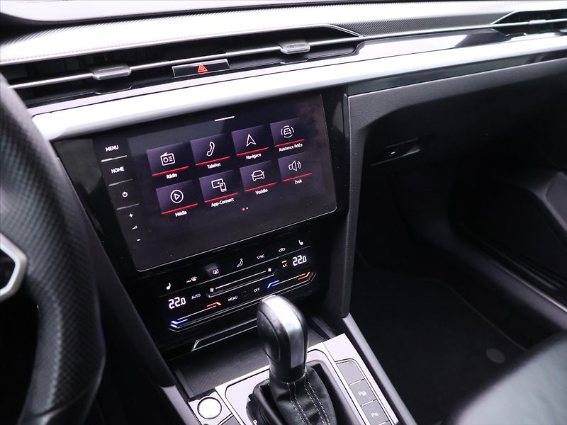 Volkswagen Arteon 2,0 TSI 200kW 4MOT R-Line DSG - fotka 22 z 38