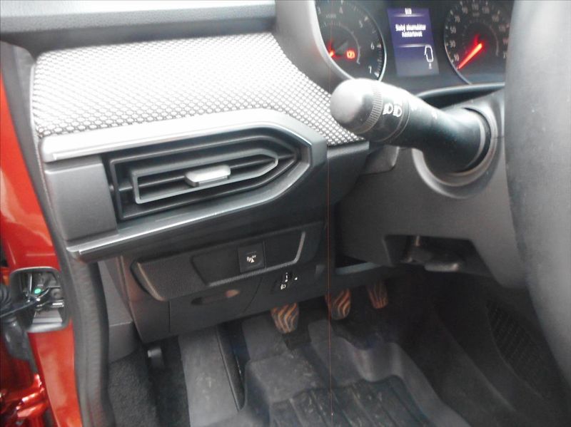 Dacia Jogger 1,0 TCe - fotka 3 z 16