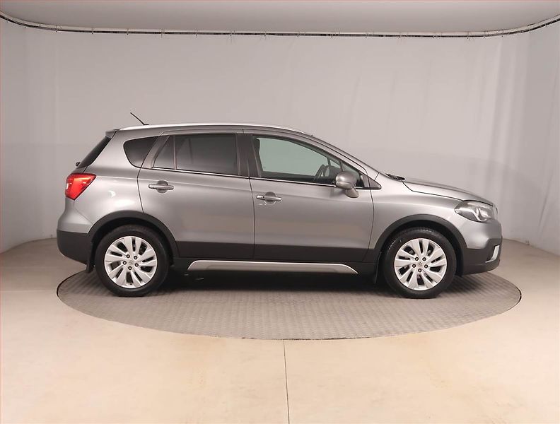 Suzuki SX4 S-Cross (2019) 1.4 BoosterJet, Serv.kniha - fotka 6 z 15