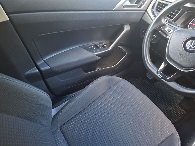 Volkswagen Polo (2017) 1.0TSI 70kW MAN -NOVÉ V ČR - fotka 12 z 39
