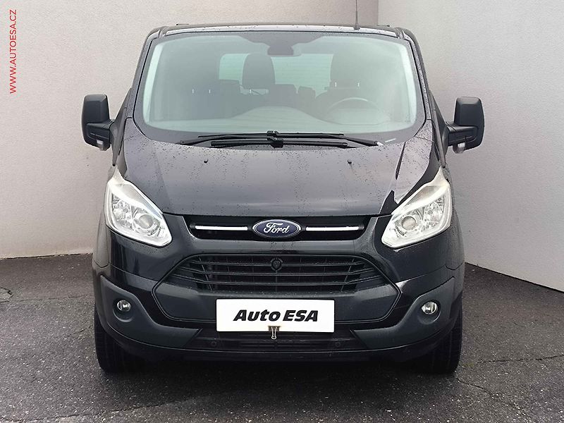 Ford Tourneo Custom (2014) 2.2TDCi L2 9míst, Trend, AC - fotka 2 z 19