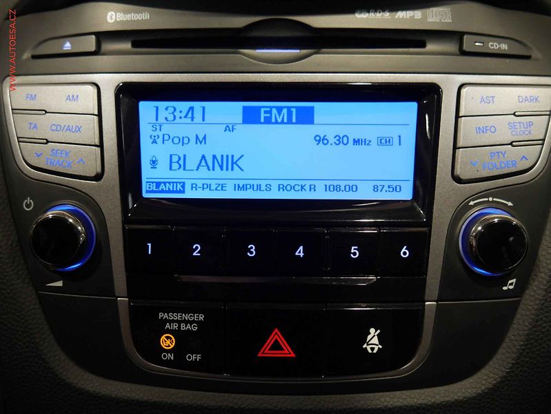 Hyundai ix35 (2011) 1.6GDi, ČR, AC, park.čidla - fotka 12 z 17
