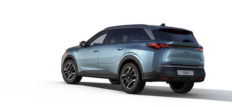 Peugeot 5008 (2026) GT Plug-in HYBRID 225 e-DSC7 - fotka 2 z 7