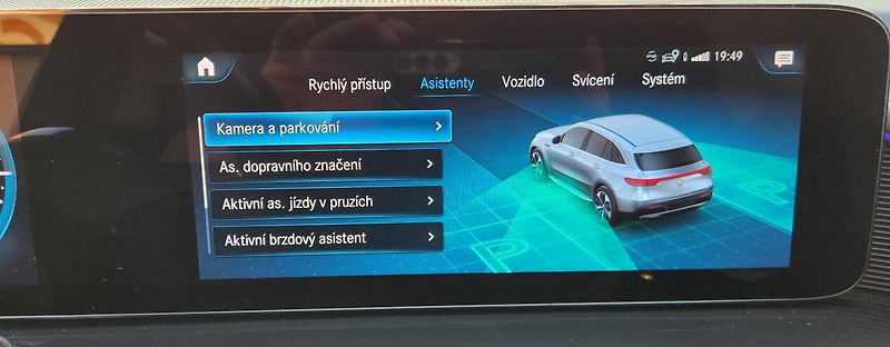 Mercedes-Benz EQC (2022) 400 4M AMG SOH 94,5% 85kWh - fotka 31 z 50