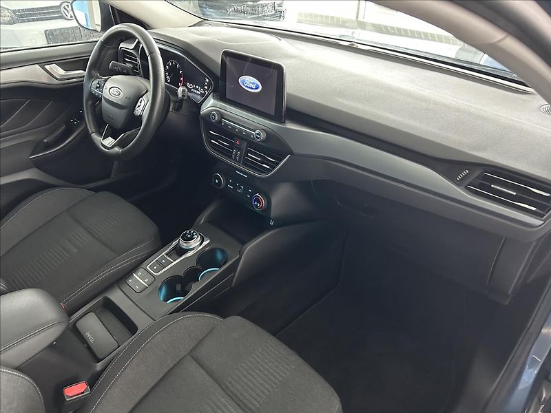 Ford Focus 1,0   ACTIVE,ECOBOOST,AUTOMAT - fotka 9 z 27