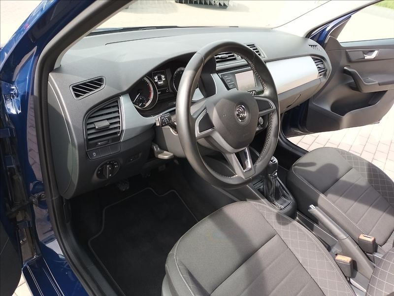 Škoda Fabia 1,2 TSI,66KW,1MAJ,AMBI,KOLA - fotka 15 z 45