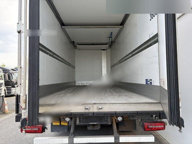 MAN TGX (2019) 26.540 6x2 mrazák EURO 6 - fotka 14 z 20