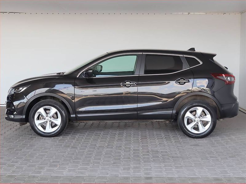 Nissan Qashqai (2021) 1.3 DIG-T, Serv.kniha - fotka 3 z 18
