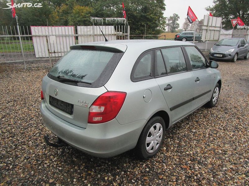 Škoda Fabia 1,2 - 51KW - NOVÁ STK+OLEJ - fotka 9 z 21