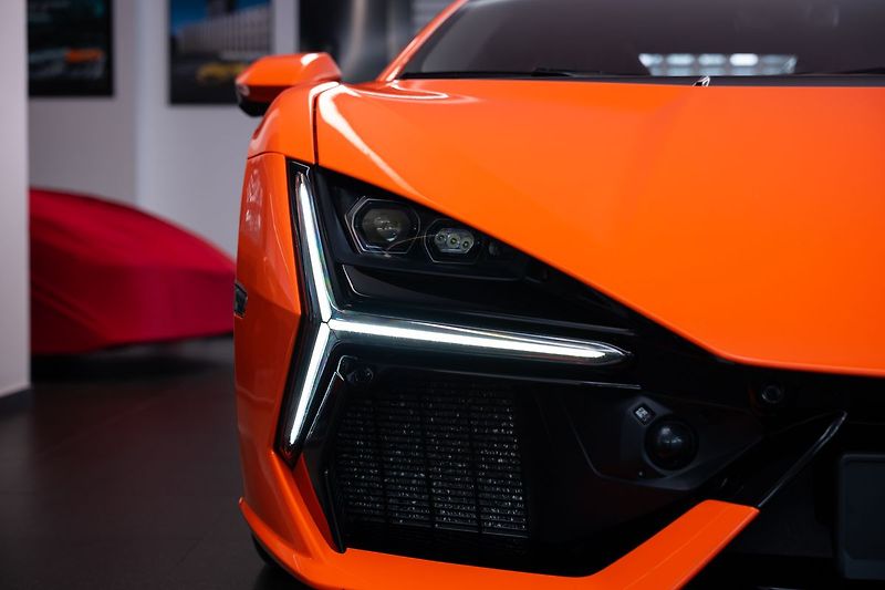 Lamborghini Revuelto NOVITEC Výfuk/Arancio Apodis/L - fotka 20 z 23