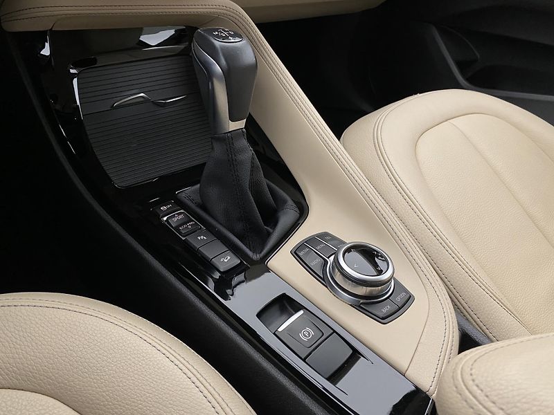 BMW X1 XDRIVE 18d AUT CZ - fotka 22 z 32