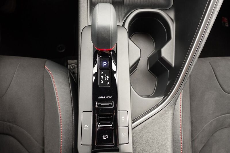 Toyota C-HR 2.0 HEV (4x4) GR SPORT Premier - fotka 22 z 36