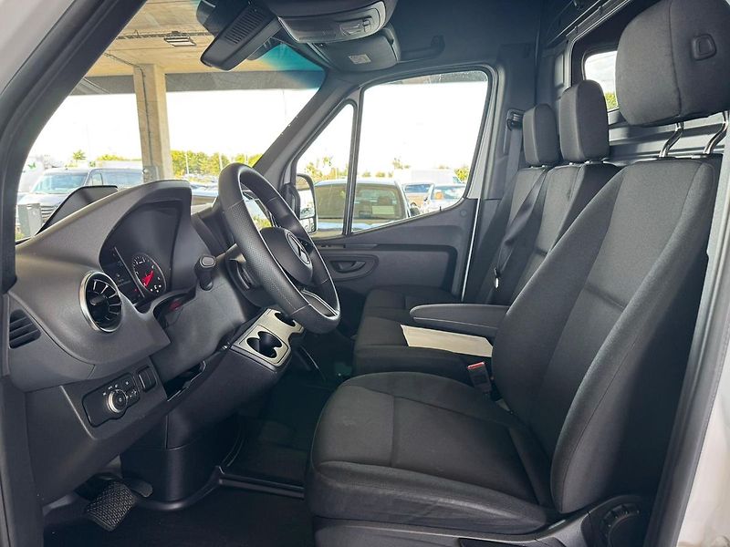 Mercedes-Benz Sprinter 317 L3H2 KAWA 125kw DPH - fotka 11 z 17