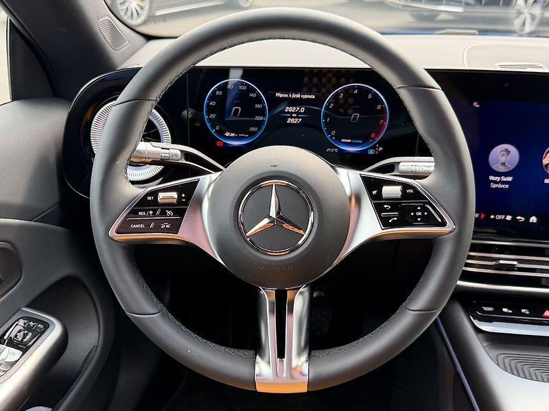 Mercedes-Benz CLA 200 Shooting Brake - fotka 17 z 39