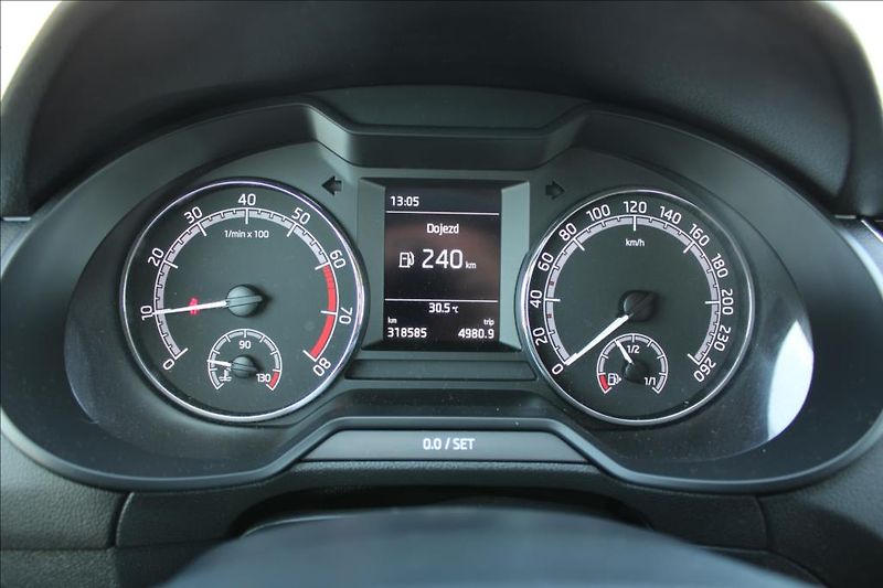 Škoda Octavia 1,5 TSi  AMBITION, DPH, ČR - fotka 16 z 34