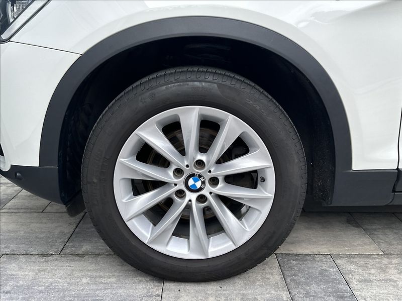 BMW X3 2,0 28i 245PS  Advantage A/T 4 - fotka 45 z 53
