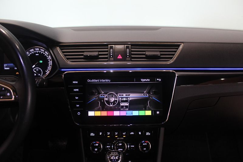Škoda Superb (2017) 2.0TDI DSG 4x4 L&K  - fotka 34 z 41