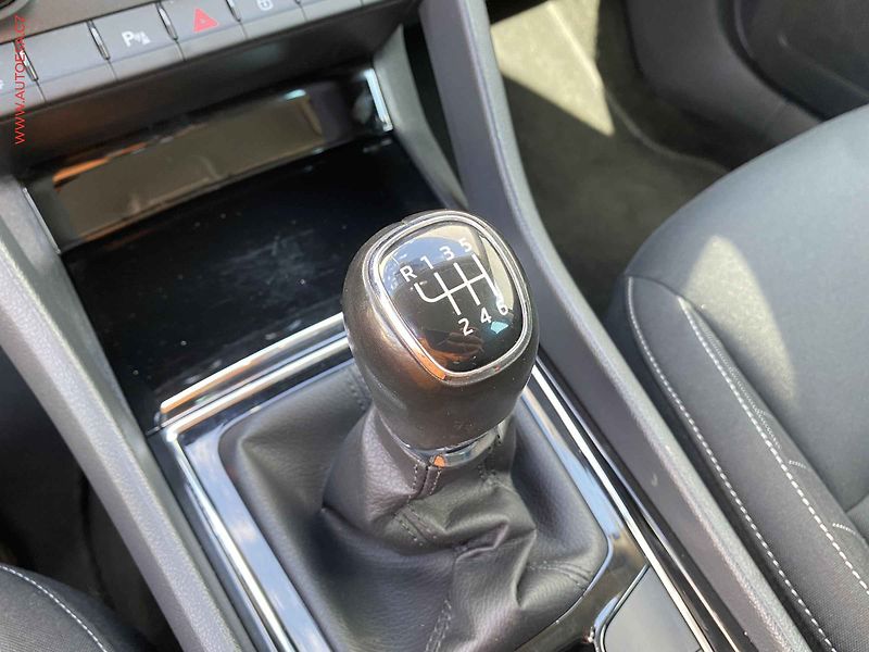 Škoda Karoq (2020) 1.0 TSi, Ambition, STK6/28 - fotka 16 z 18