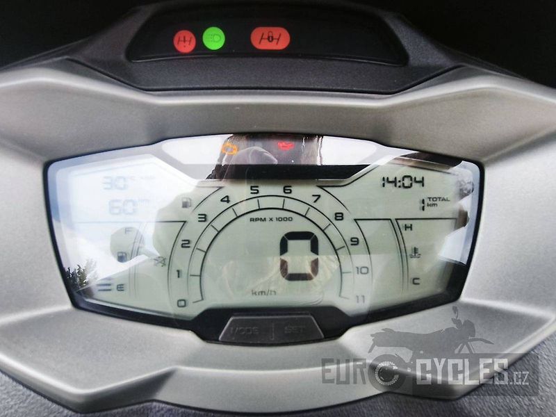 Piaggio MP3 300 (2025) MP3 310 - fotka 11 z 14