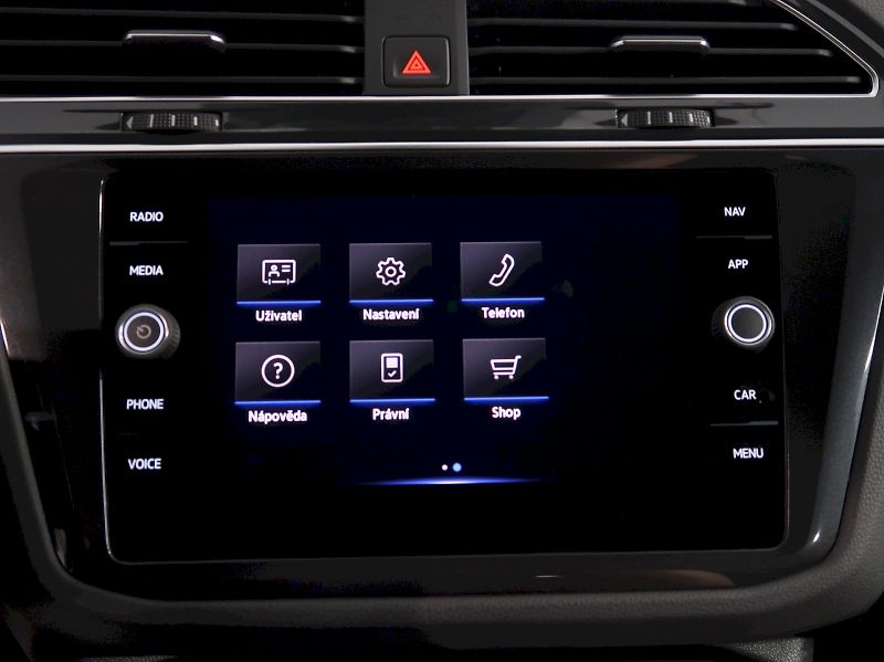 Volkswagen Tiguan (2022) R 2.0TSI 235KW DSG 4x4 - fotka 22 z 38