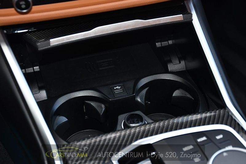 BMW Řada 3 320d xDrive M-SPORT ČR 1.M - fotka 38 z 62