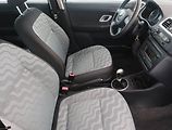 Škoda Fabia (2009) 1.4 16V, nová STK - náhled 9