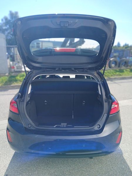 Ford Fiesta (2022) 1,0 EcoBoost Titanium 74 kW 6 - fotka 9 z 20