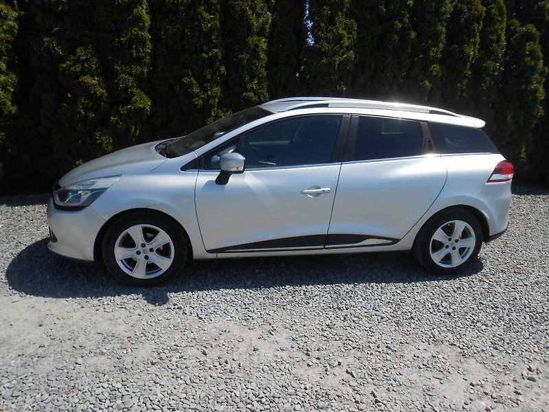 Renault Clio COMBI, 1,5dcI, navi, chrom - fotka 23 z 26