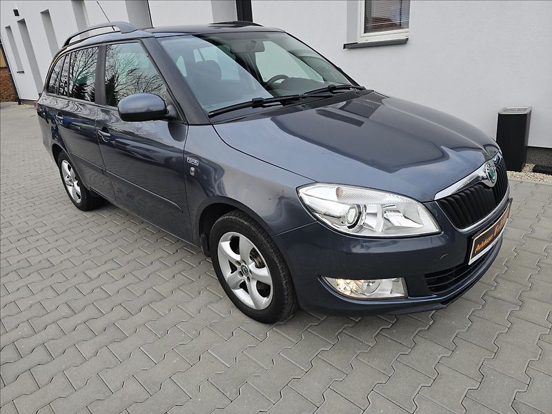 Škoda Fabia II 1,2TSi 63KW Ambiente - fotka 4 z 43
