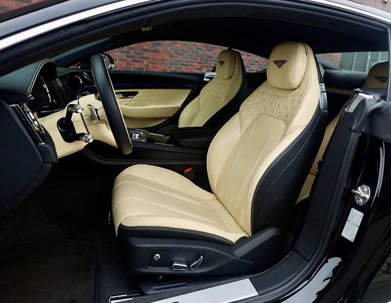 Bentley Continental GT (2020) 4.0 V8 440 KW 4x4 - fotka 26 z 51