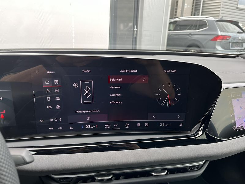 Audi A5 2.0TDi Quattro 150kW S-Line - fotka 19 z 23