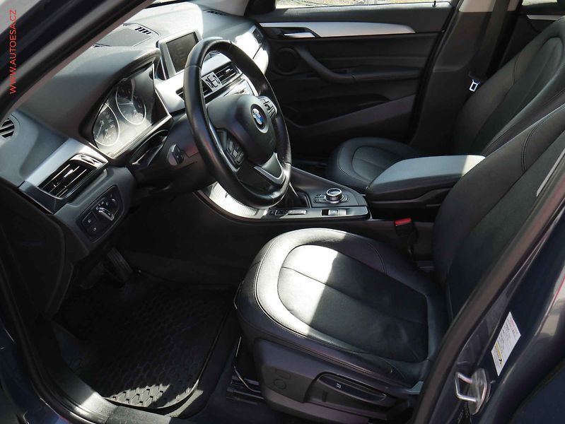 BMW X1 (2017) 2.0D xDrive, 1.maj, AT, LED - fotka 9 z 18
