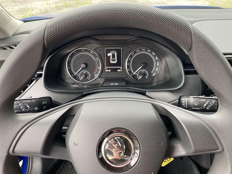 Škoda Kamiq (2022) 1.0 TSI Ambition - fotka 17 z 32