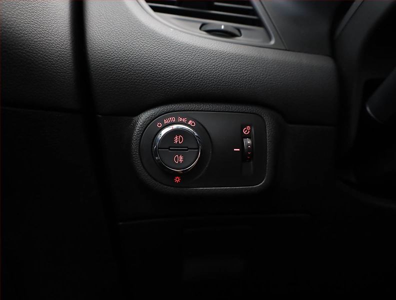 Opel Zafira (2016) 2.0 CDTI, Automat, 7 míst - fotka 15 z 21