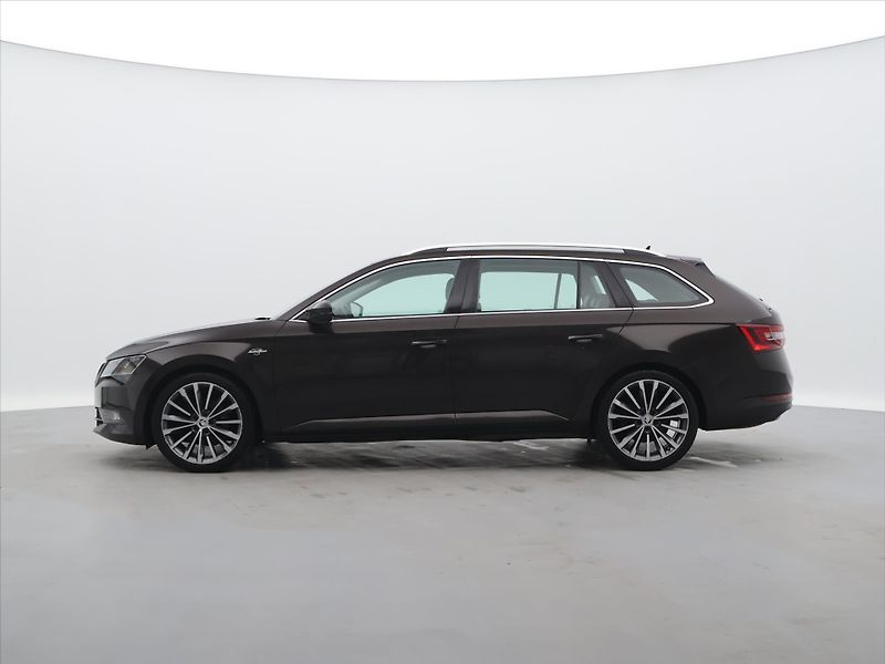 Škoda Superb 2,0 TDI 110kW DSG CZ L&K - fotka 4 z 35