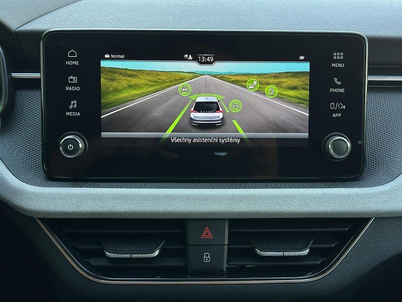 Škoda Scala 1.0TSi TOP & Selection 116PS D - fotka 22 z 31