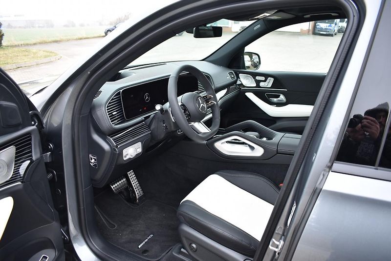 Mercedes-Benz GLE 450d 4M AMG - fotka 14 z 57
