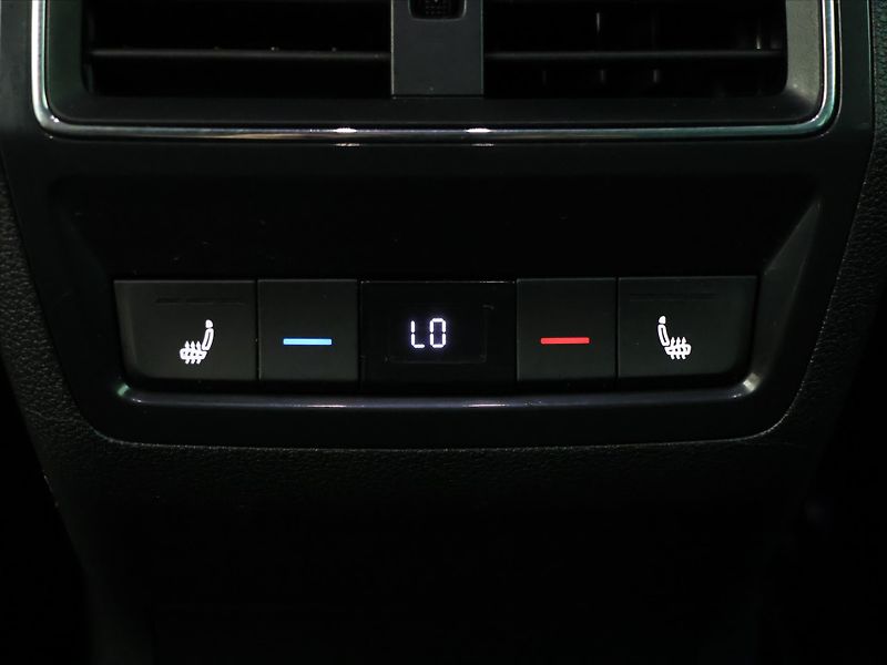 Škoda Kodiaq 2,0 TDI 147kW L&K 4x4 DSG DPH - fotka 32 z 41