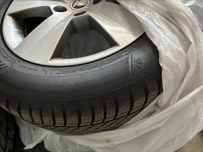 Škoda Superb 2,0 TAŽNÉ,EL.KUFR,KAMERA - fotka 31 z 32