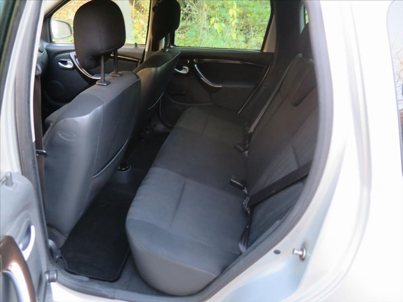 Dacia Duster 1,5  dCi - fotka 11 z 14