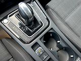Volkswagen Passat (2021) Business 2.0 TDI 110 kW DSG Va - náhled 26