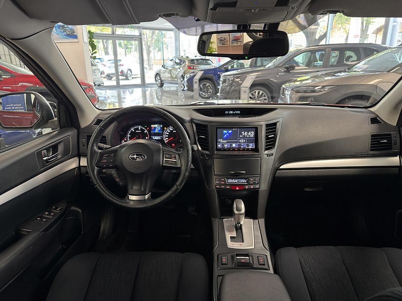 Subaru Outback 2.0D Comfort Cross Line CVT,CZ - fotka 16 z 50