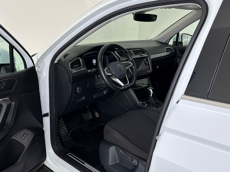 Volkswagen Tiguan Life DSG - fotka 6 z 30