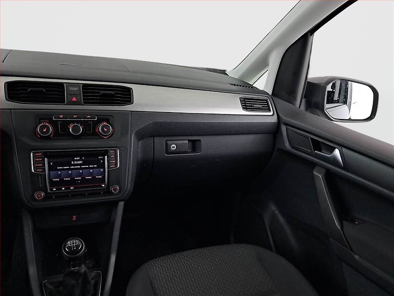 Volkswagen Caddy (2019) 2.0 TDI, 5Míst, 1Maj - fotka 8 z 14