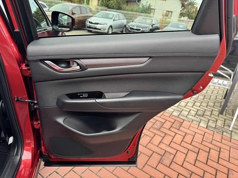 Mazda CX-5 (2018) 2.0i G-165 LED Navi Kamera - fotka 22 z 50