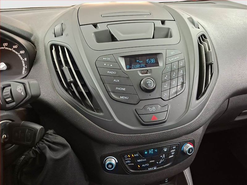 Ford Tourneo Courier (2017) Trend 1.0 EcoBoost, 5Míst, ČR - fotka 12 z 17