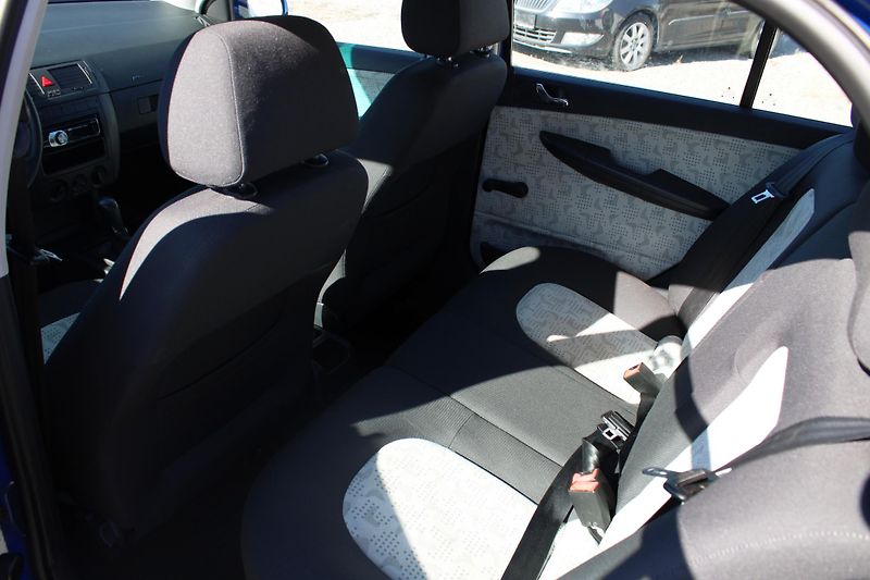 Škoda Fabia (2003) 1.9 SDI KLIMA EL. OKNA NOVÉ ČR - fotka 10 z 16