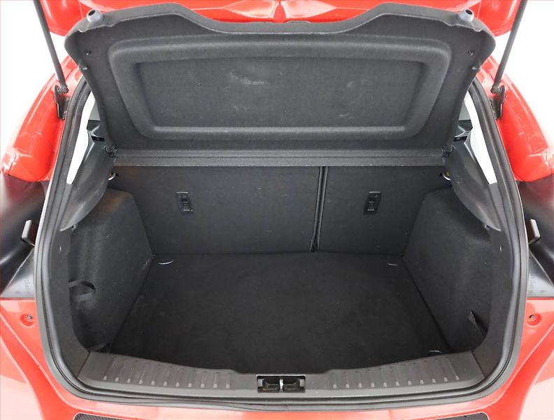 Ford Focus (2017) 1.0 EcoBoost, Serv.kniha - fotka 15 z 16