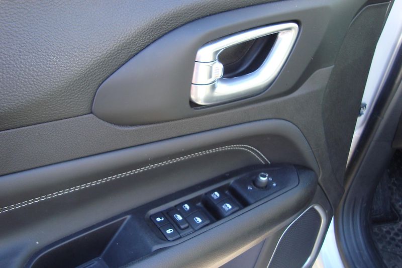 Jeep Compass (2022) 1.3 Night Eagle,ČR,1.Majitel - fotka 26 z 75